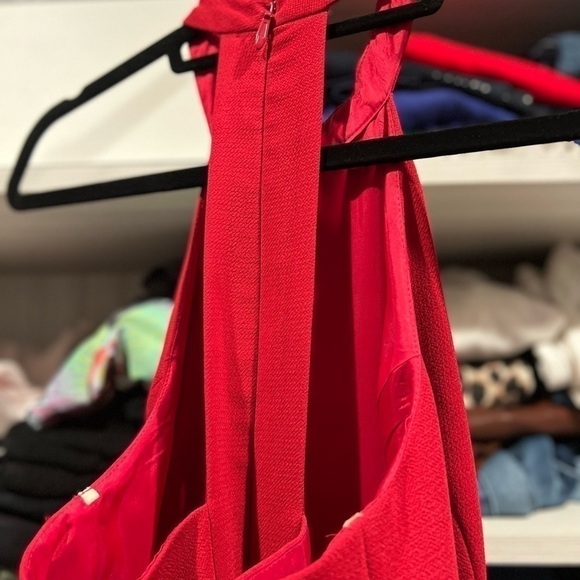 BCBGENERATION red halter style T back wide leg jumpsuit size 4 EUC - Picture 7 of 12